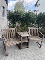 Tisch Stuhl Kombination mit Schirmständer 