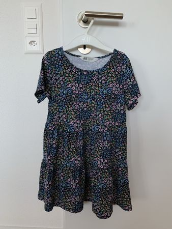 Kleid Gr. 110/116 H&M 