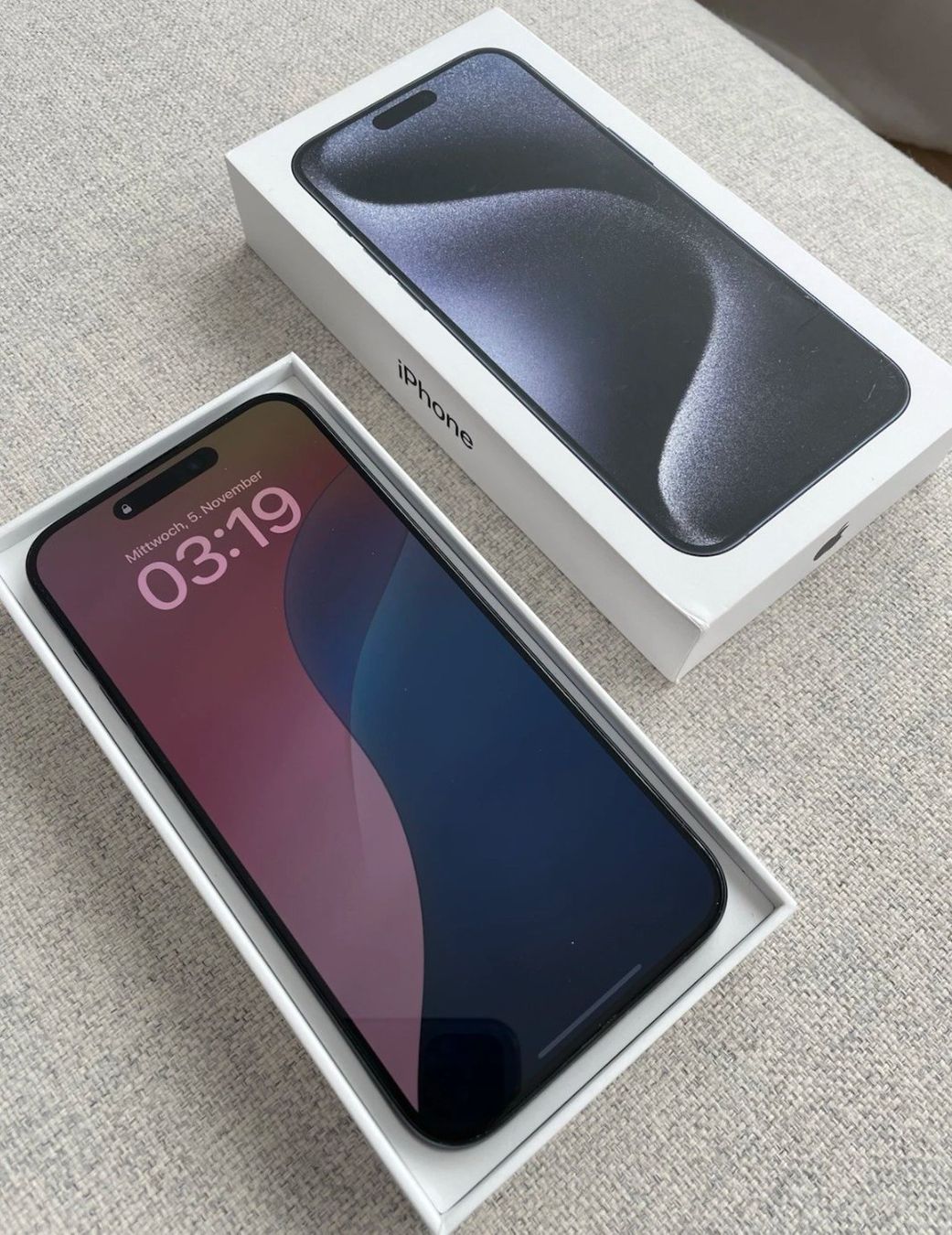 Apple Telefoni cellulari / Smartphones: iPhone 15 Pro Max (256GB) Akku 99% – Usato da Luzern venduto da Waince786 1