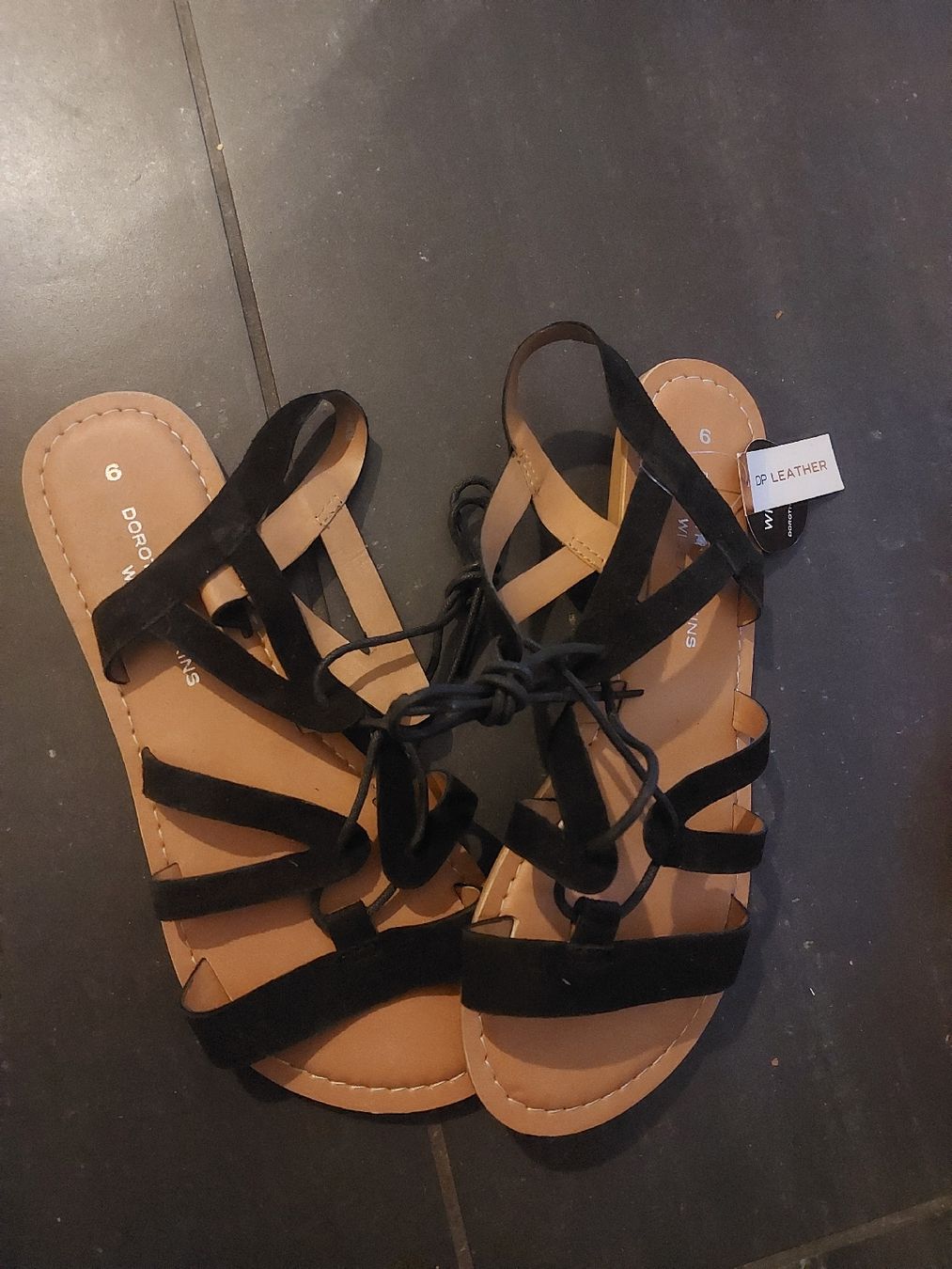 Dorothy Perkins Scarpe da donna: Dorothy Perkins Sandalen – Nuovo (secondo la descrizione) da Siebnen venduto da LastChanc2 2