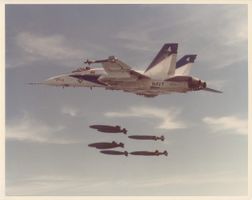 Pressefoto YF-18A Hornet der US Navy auf Kodak Fotopapier