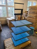 Posten neuer Ladengestelle mit 4 Tablaren gesamt 30 Stück