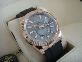 Rolex / Sky-Dweller / Fabrikneu+Kaufbeleg