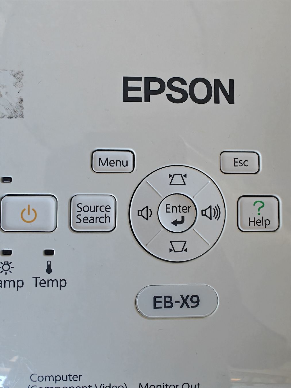 Epson Proiettori: Beamer Epson EB-X9 – Usato da Bern venduto da WE_ARE 2