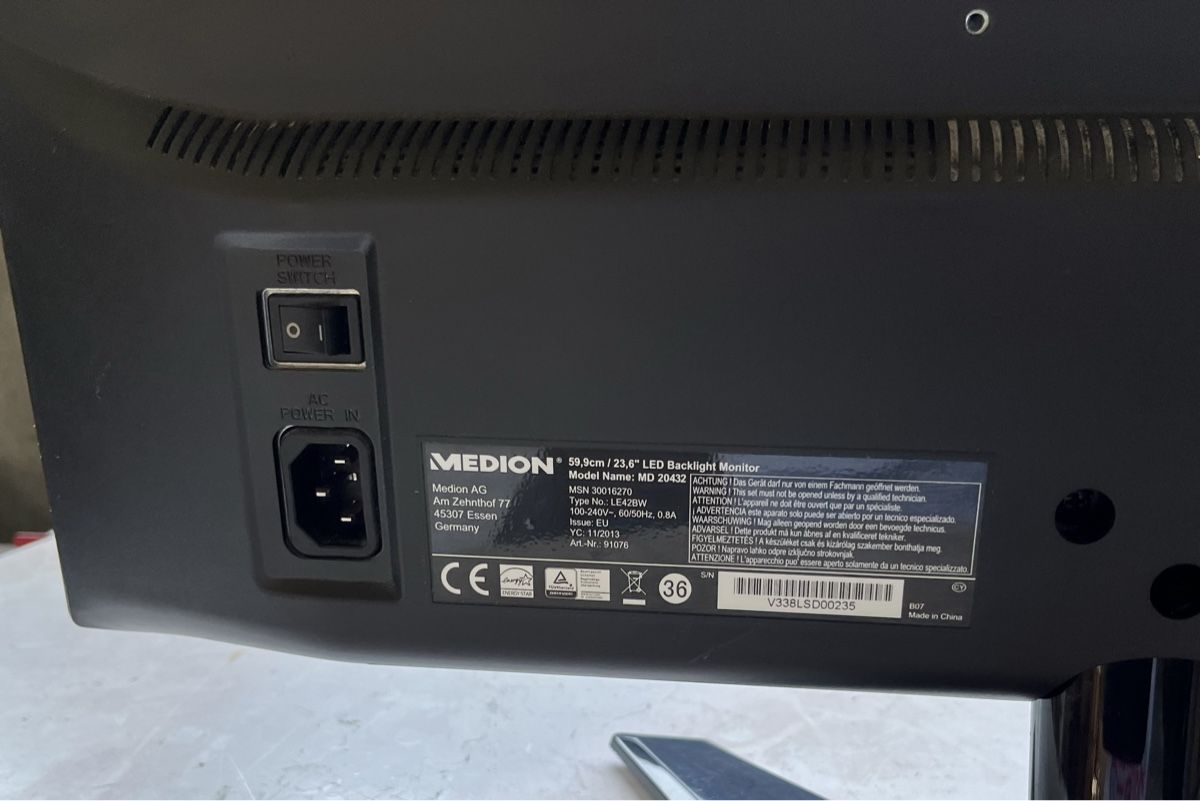 Medion Monitor: Medion PC Bildschirm – Usato da Sumiswald venduto da Beragi 2