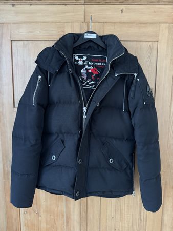 Moose Knuckles Daunenjacke schwarz (M)