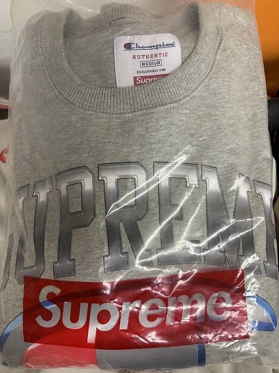 Champion Maglioni & Felpe: Supreme Champion Sweatshirt Gr. M – Usato da Schleinikon venduto da kar_8ww7 4
