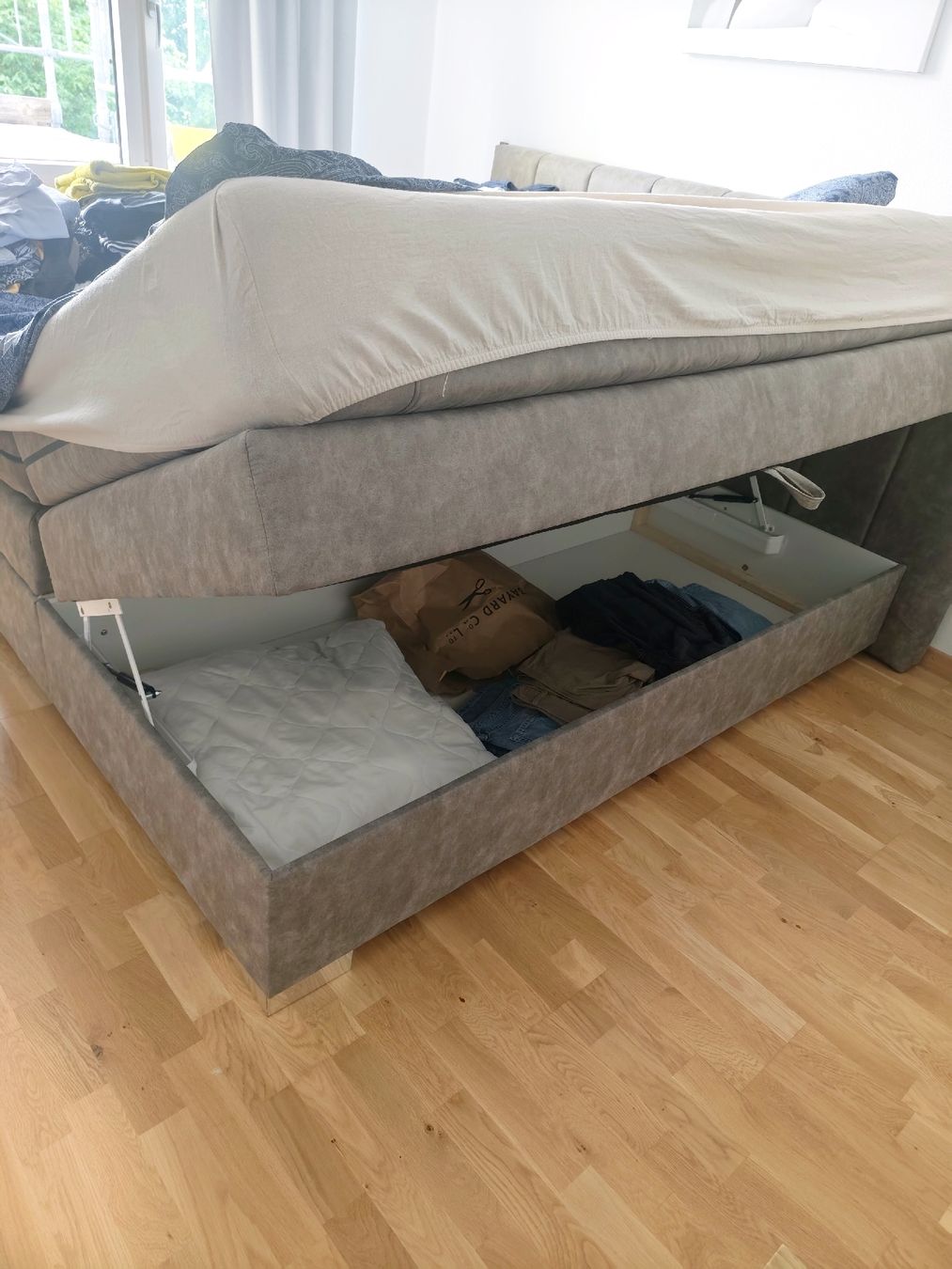 Letti: Premium Boxspring-Bett 180x200 cm inkl. Eazzzy-Topper – Usato da Schlieren venduto da Wizza 4