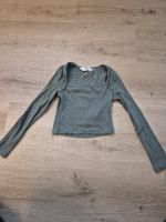 Langarmshirt H&M gerippt oliv Grösse 134/140