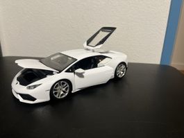 Lamborghini Huracan 1:18 Burago