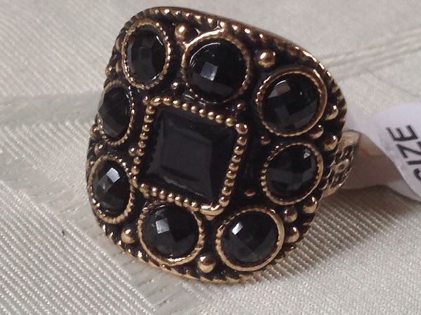 Anelli: Eleganter Damen Ring – Nuovo (secondo la descrizione) da Schaffhausen venduto da vintageville 1