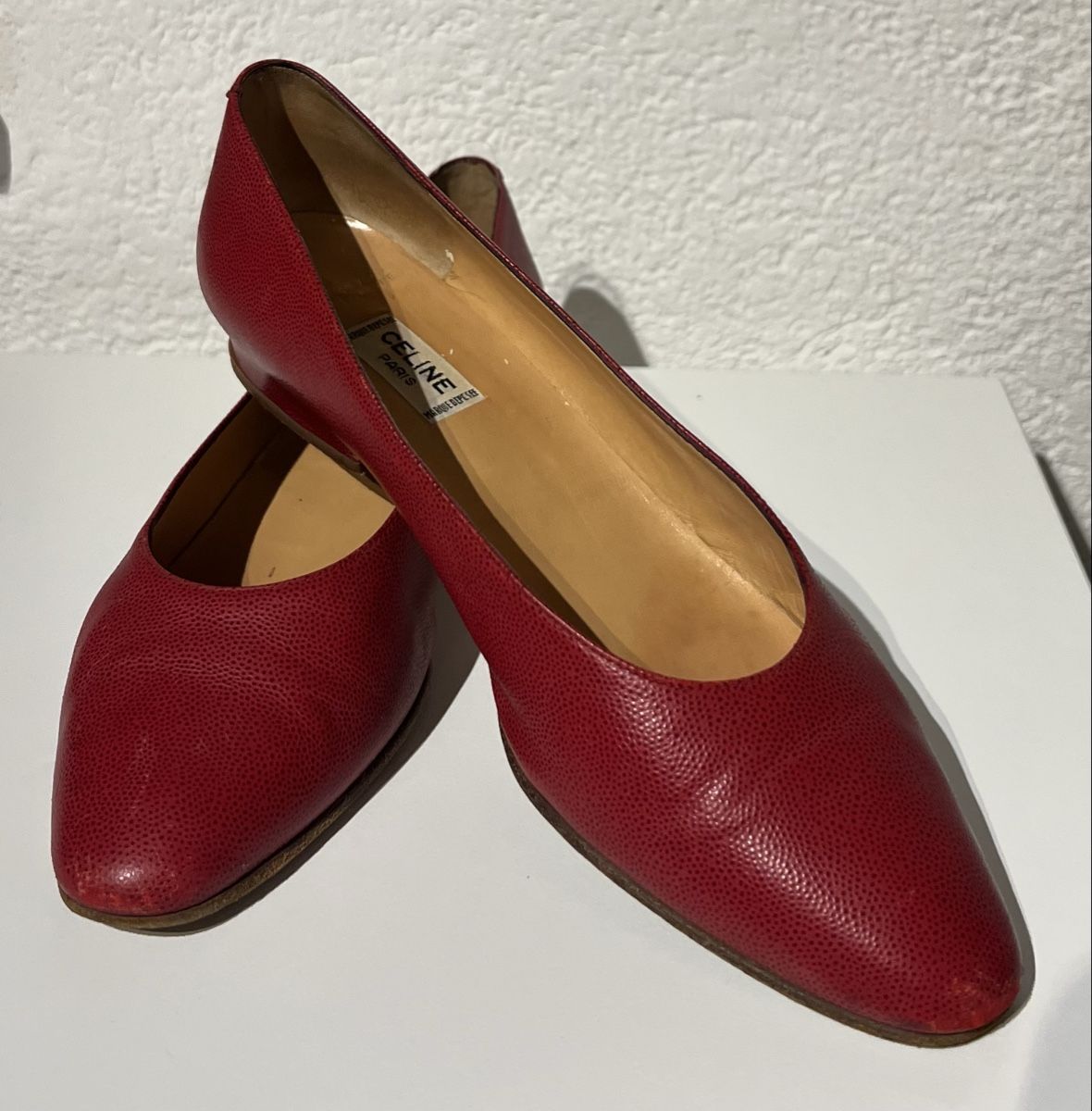 Celine Scarpe da donna: Escarpins Céline, taille 38,5 – Usato da St-Pierre-Clages venduto da ste_xk6p 1