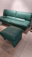 Ledersofa mit Hocker grün, Metallbeine gebrauchter Zustand