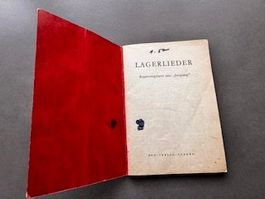 GESANGSBUCH UND "LAGERLIEDER"