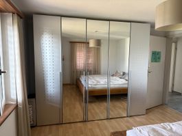 Kleiderschrank 
