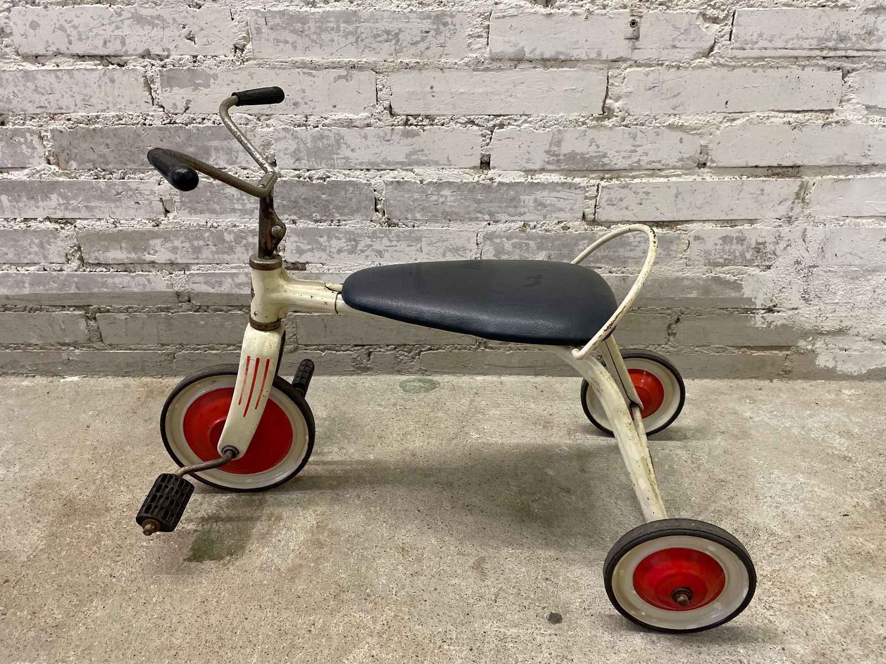Veicoli per bambini: schönes altes FERBEDO Dreirad – Usato da Neunkirch venduto da autoscooter57