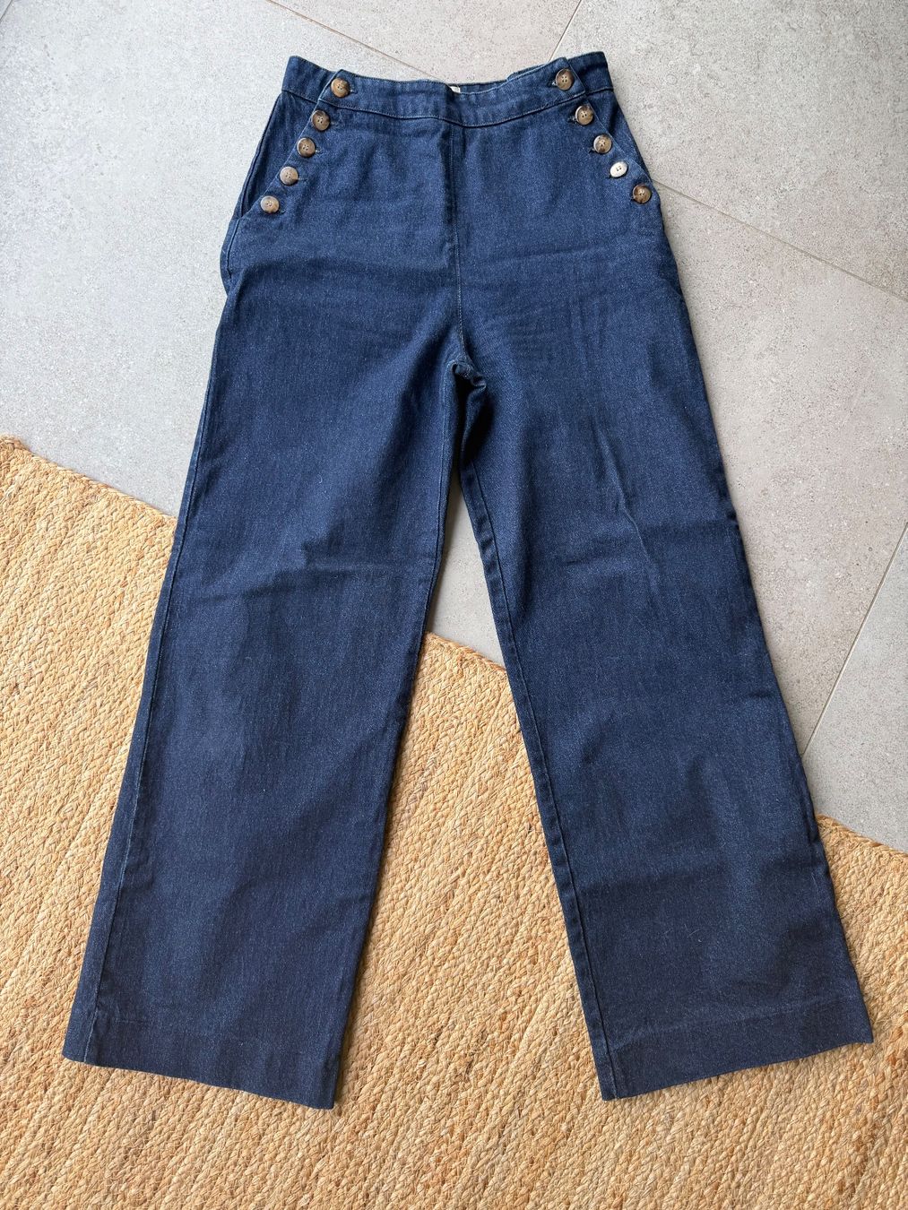 Sezane Jeans: Pantalon Marino Sézane – Usato da Courchapoix venduto da Gess01
