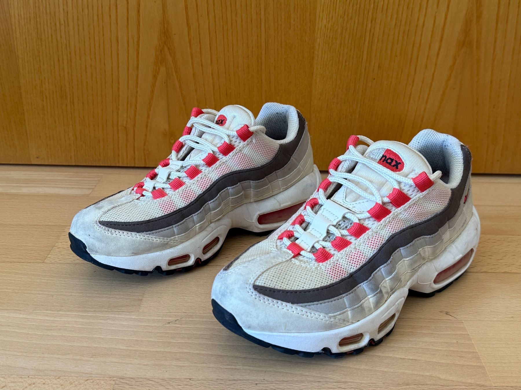 Nike Scarpe da donna: Nike Air Max 95, Grösse 36.5 – Usato da basel venduto da twicebutnice0 1