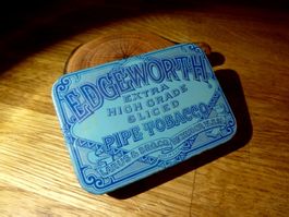 Pipe Tobacco Edgeworth Larus Blechbox
