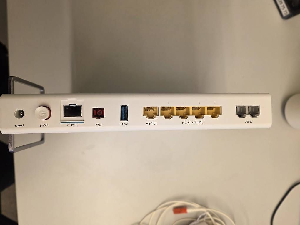 Modem & Router: Swisscom Internetbox 4 – Usato da Oberbüren venduto da cla_h9gj