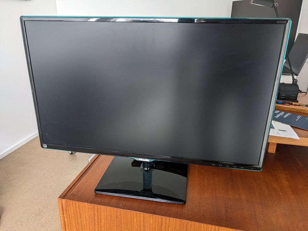 Monitor -- Samsung 27 Zoll | Kaufen auf Ricardo