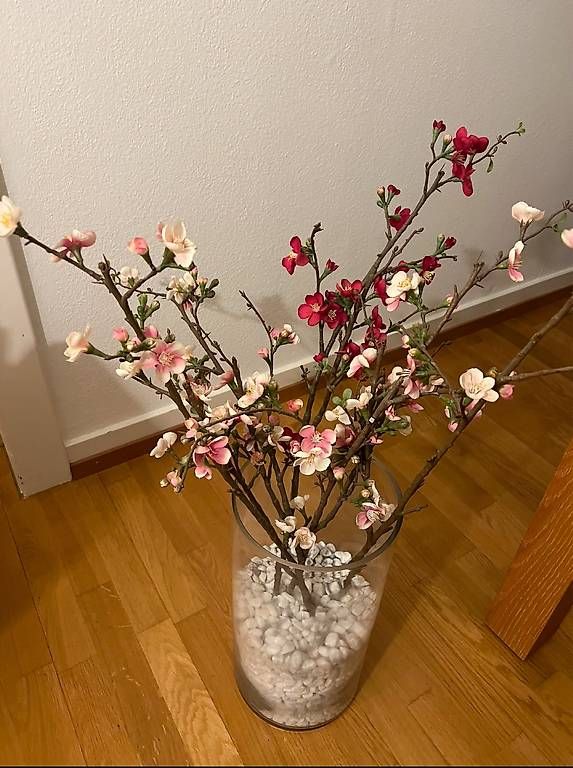 Tutte le decorazioni: Deko – Usato da Zürich venduto da SEri_5H