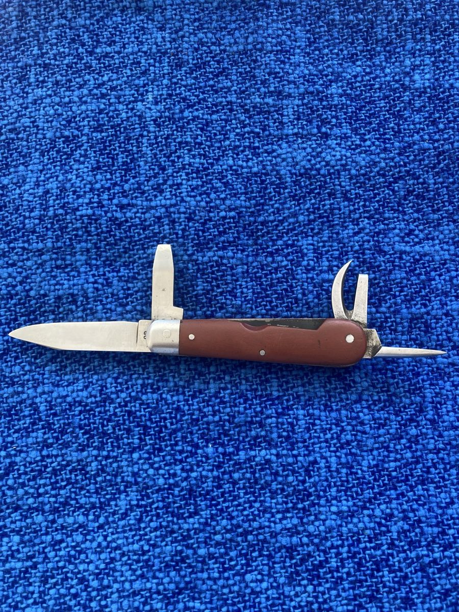 Schweizer Armee Coltelli tascabile: Couteau Militaire Suisse de 1933 – Usato da Genève venduto da Felix1945