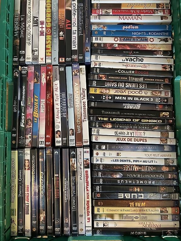 Tutti i DVDs: Lot de plus de 150 DVD – Usato da Vernier venduto da buc_fvp6 2