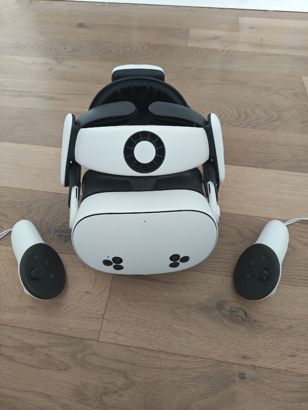 Meta Casque VR: Meta Quest 3S 128GB mit BoboVR S3 – D'occasion à Diepoldsau par mowcow
