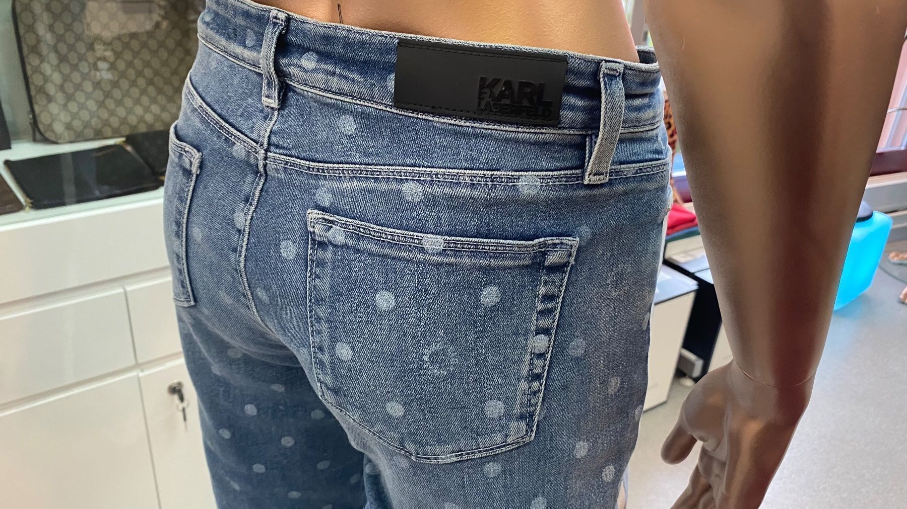 Jeans: Karl Lagefeld Jeans neu – Nuovo e nell'imballaggio originale da Lachen SZ venduto da HelvetiaLuxury 3