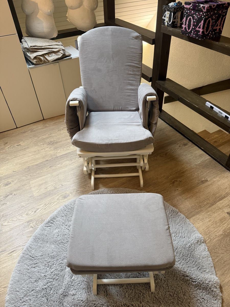 Poltrone: Stillstuhl mit Hocker, guter Zustand, Grau – Usato da Kirchleerau venduto da h_andle 2
