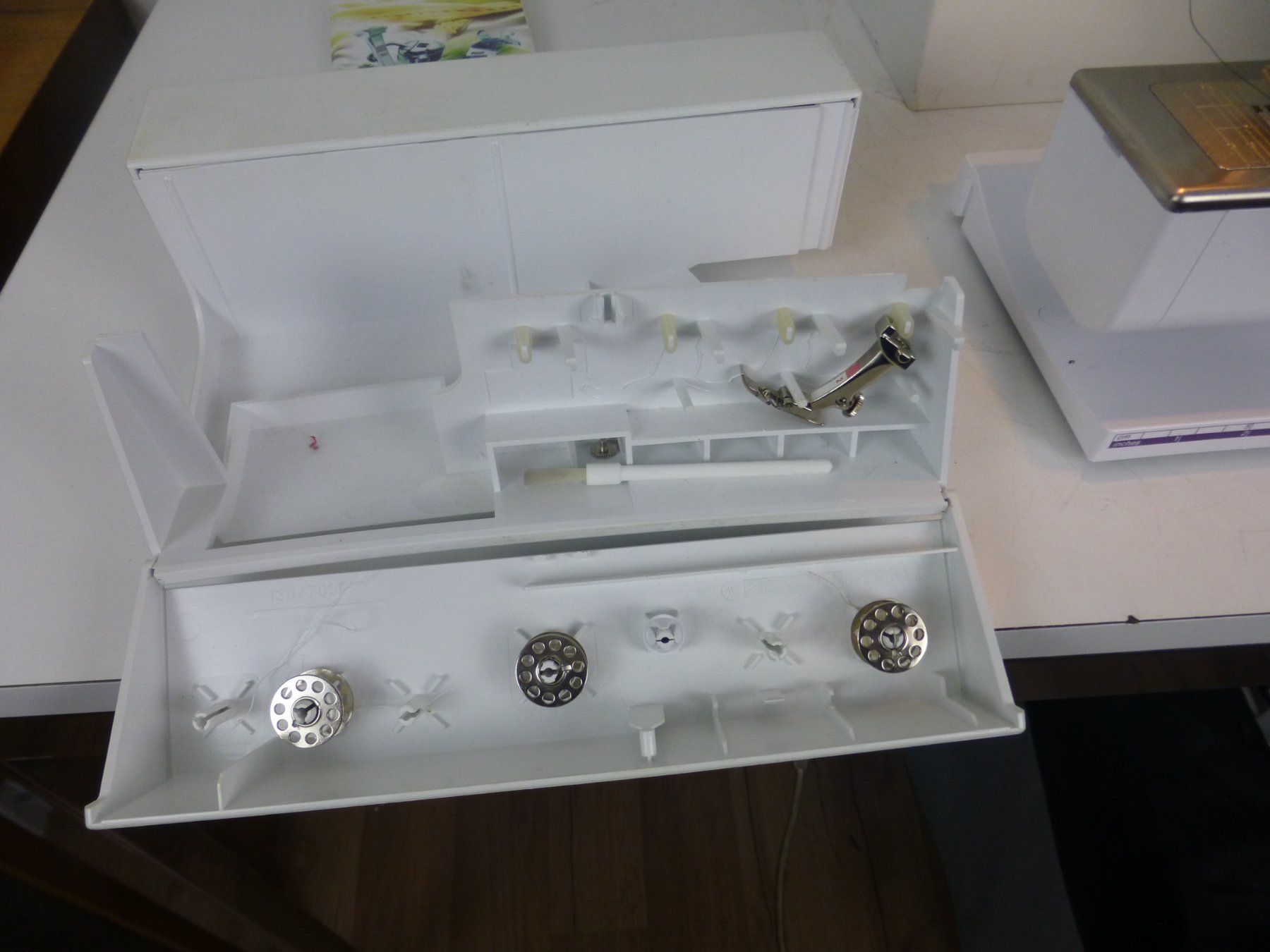 Bernina Macchine da cucire: BERNINA Activa 130 mit Original Koffer – Usato da Fahrweid venduto da ekv 3