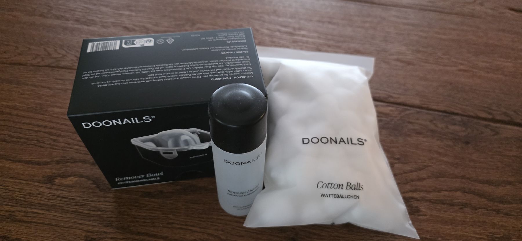 Unghie finte: Doonails 2x Farbe Remover, Bowl & Wattebällchen - NEU – Nuovo e nell'imballaggio originale da Kefikon TG venduto da catiusca 3