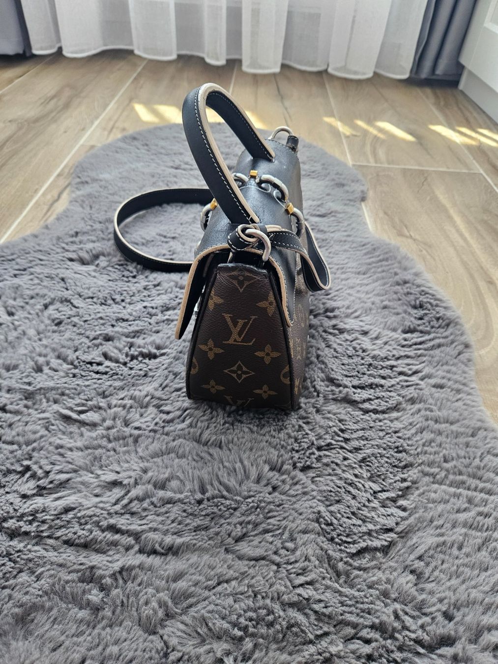 Louis Vuitton Taschen für Damen: Louis Vuitton Monogram Leder Damen Schwarz Braun – Gebraucht aus Salgesch von car_6sxt 2