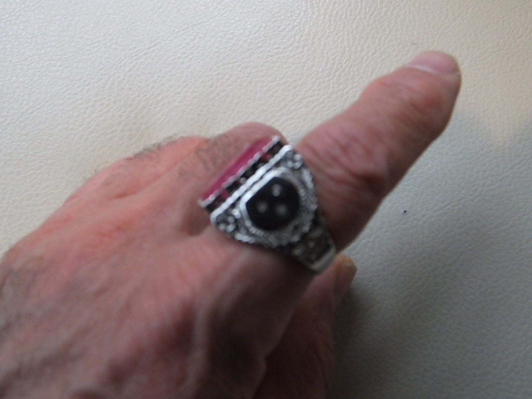 Anelli: Herrenring mit Echtem RUBIN Stein – Nuovo e nell'imballaggio originale da Unterentfelden venduto da l654321a 7