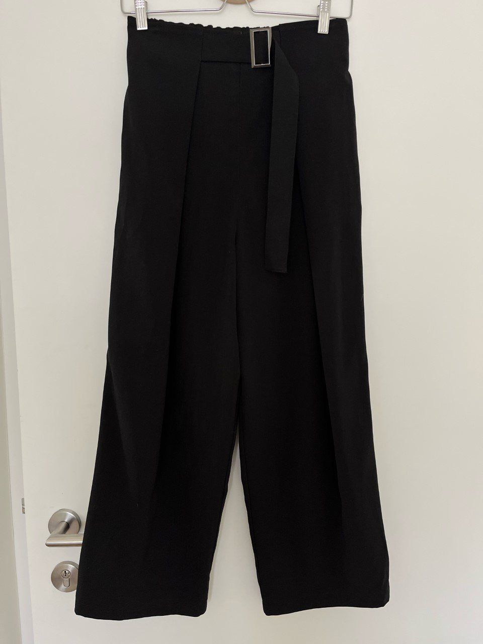 Pantaloni: Freizeithose Gr. M, Farbe schwarz – Usato da Triesen venduto da dardaleni