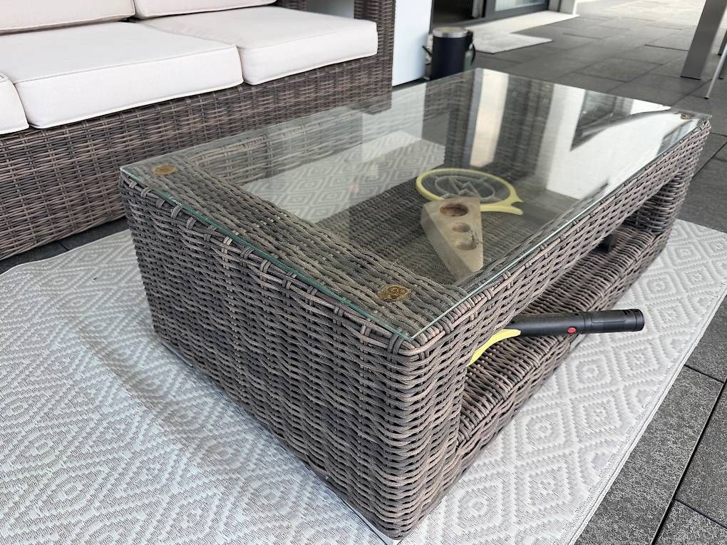 Sofas: Gartenlounge (Sofa + Tisch) – D'occasion à Rapperswil SG par Alberto1974 2