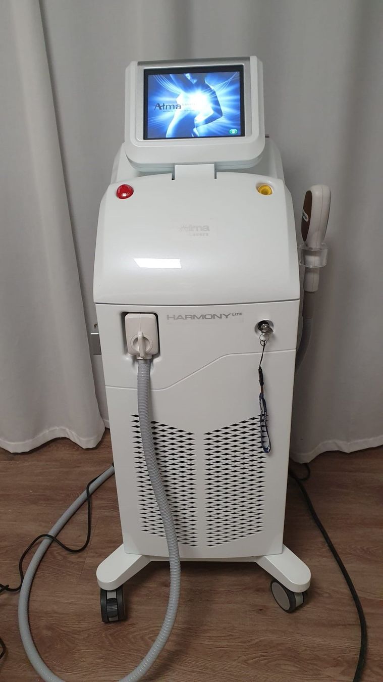 Attrezzature mediche: Alma Laser Harmony Lite Haarentfernungsmaschine SHR IPL – Usato da St. Gallen venduto da ricsab