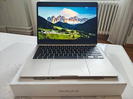 APPLE MACBOOK AIR 13.6 M2 2022 256GB EINWANDFREI WIE NEU