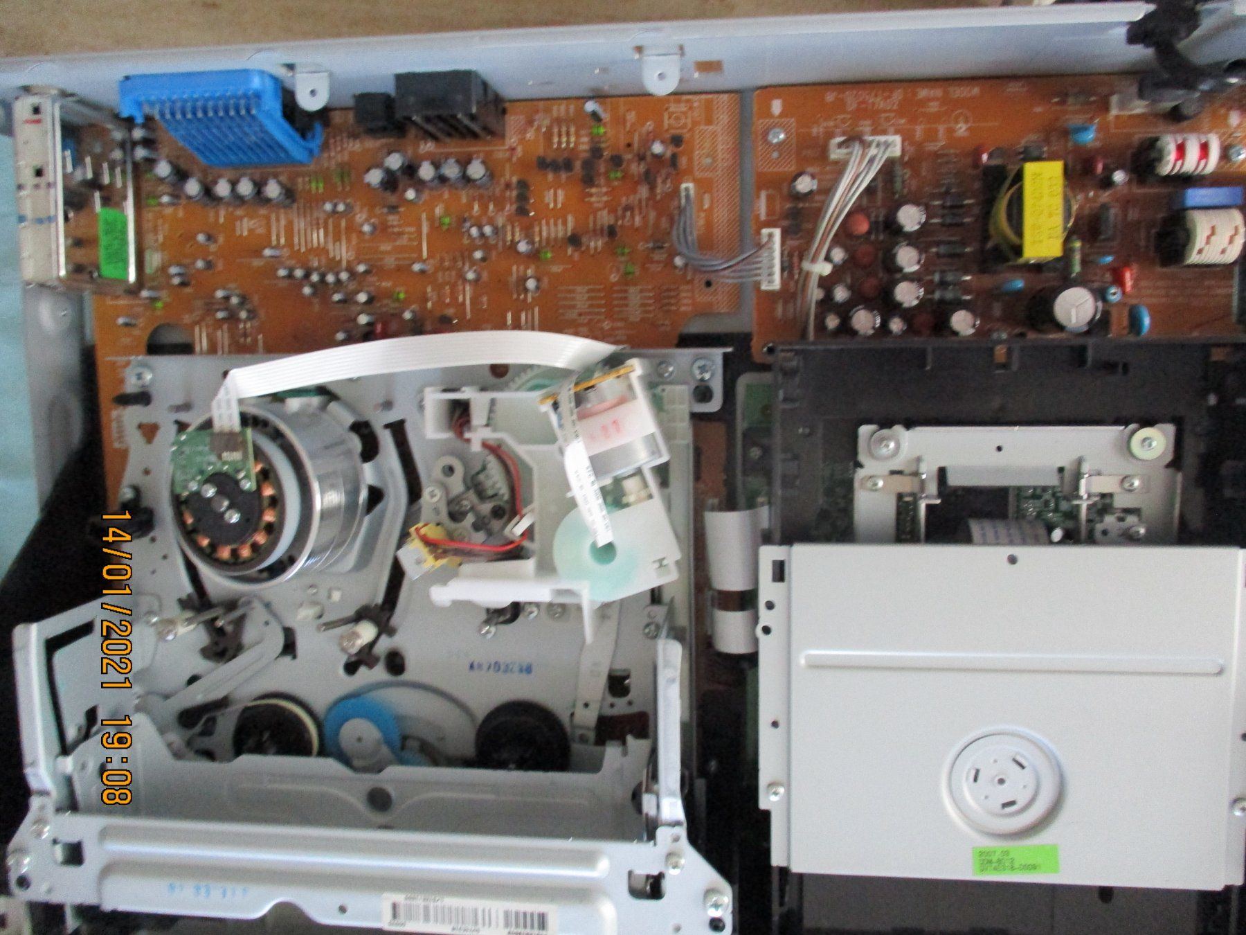 TechLine DVRC-700 DVD- Player /- VHS-Recorder (Gebraucht) in Liestal ...
