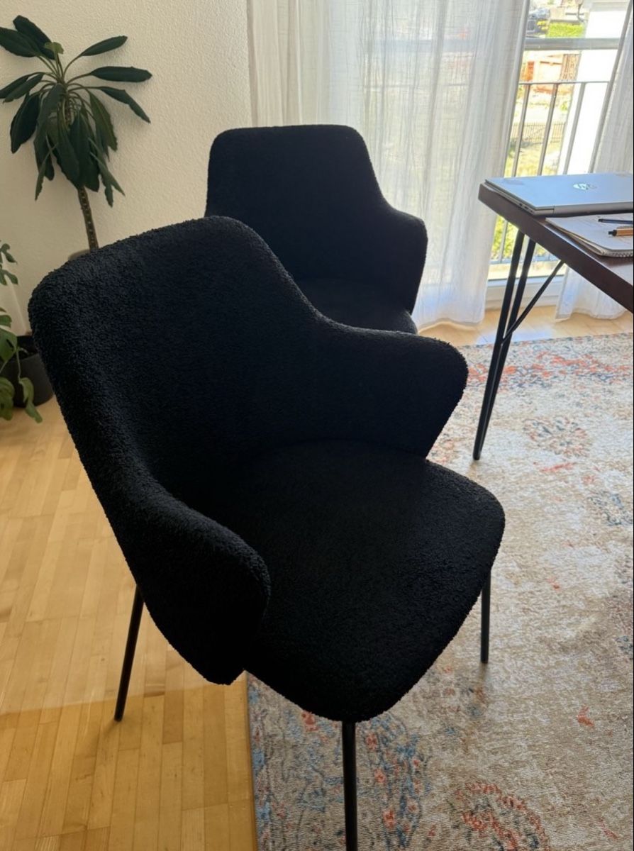 Livique Stühle: 4 Stühle schwarz stoff – Gebraucht aus Mörschwil von Seegurke18