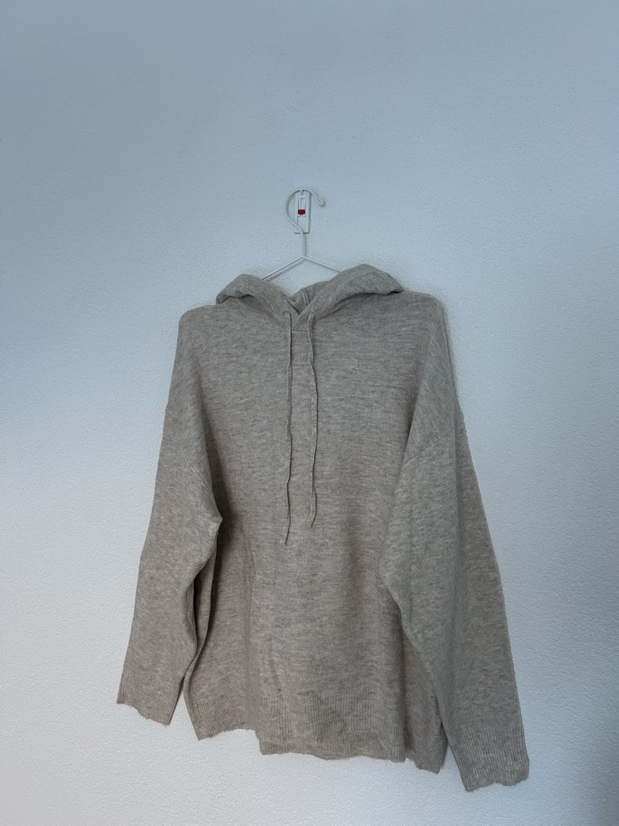 Maglioni & Felpe: Strickpullover mit Kapuze, Beige, Grösse M – Nuovo (secondo la descrizione) da Chur venduto da faja7000