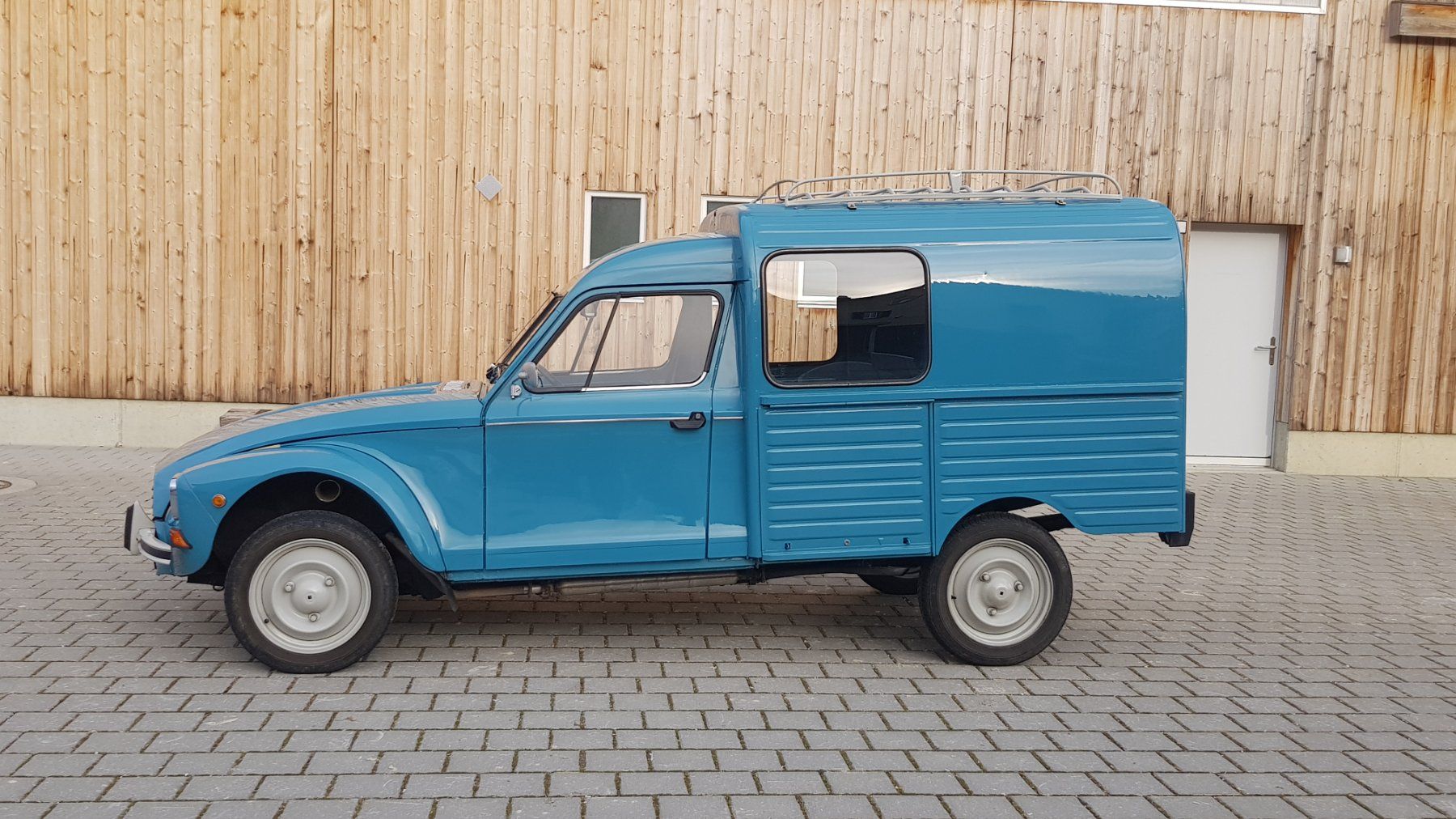 Citroën Automobili: Citroën Acadiane – Usato da Reinach AG venduto da Goldtimer 1