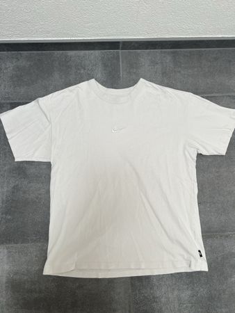 Nike T-Shirt Loose Fit Grösse M