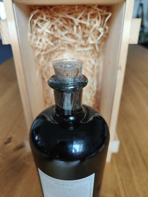 Monkey 47 Bevande alcoliche: Monkey 47 Gin Beef! Cut von 2012, Flasche #48/999 – Nuovo e nell'imballaggio originale da Bünzen venduto da hangloose74 4