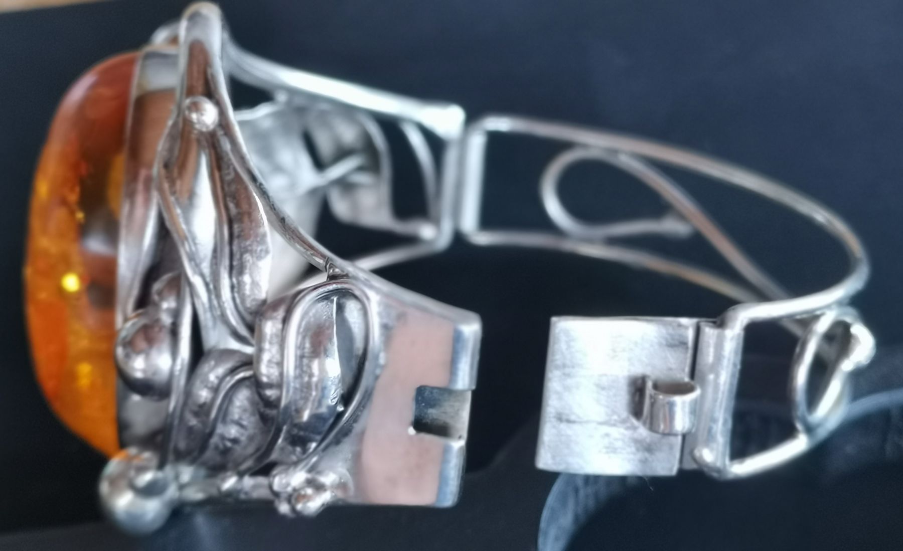 Bracciali & Braccialetti: Bernstein-Set /Armspange Anhänger mit Kette – Usato da Uetendorf venduto da Timo2022 5