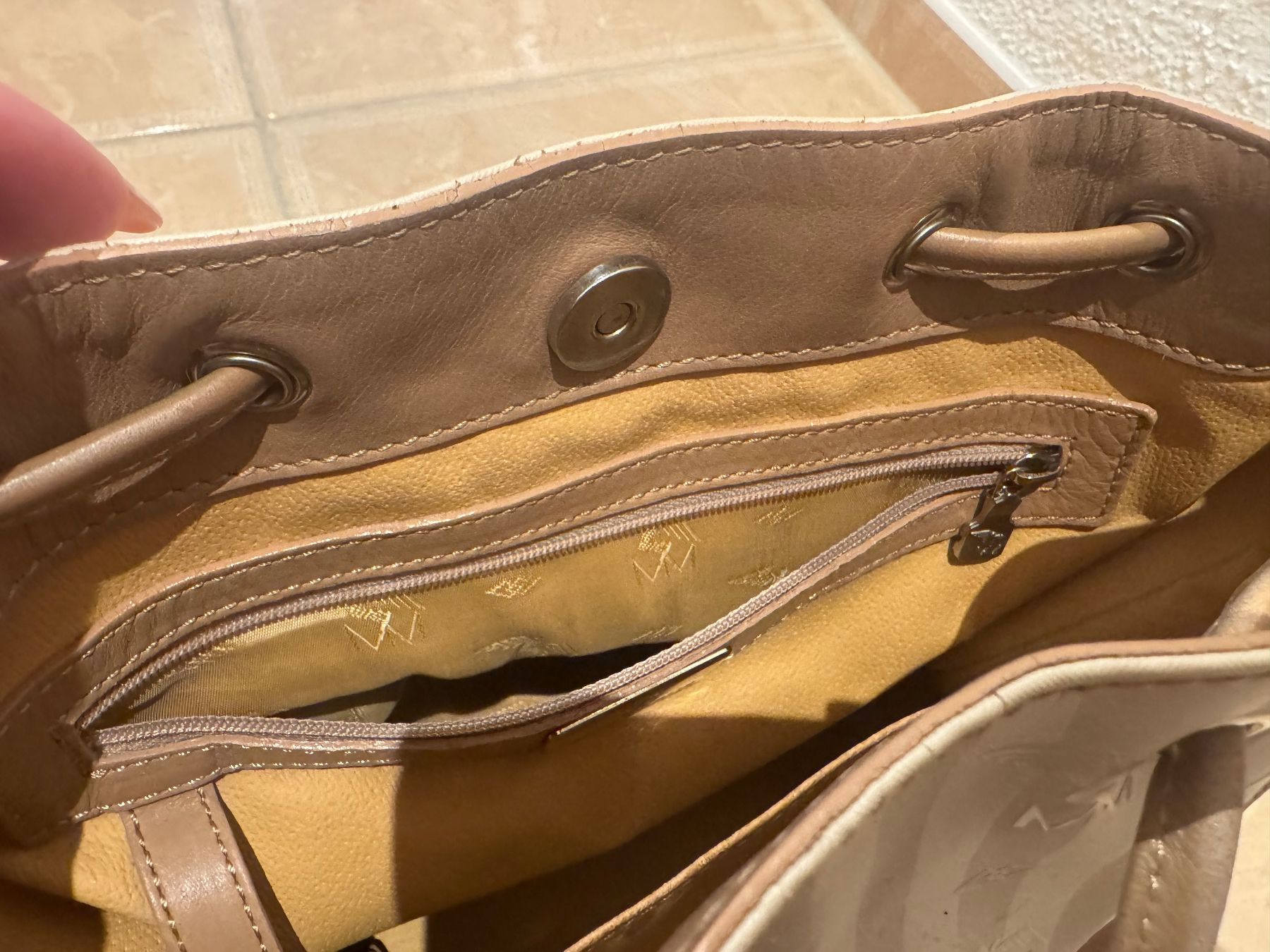 Maison Mollerus Taschen für Damen: Maison Mollerus Handtasche – Gebraucht aus Klingnau von Markus14 8