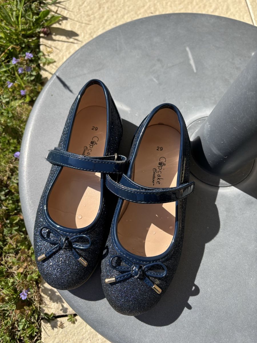 Scarpe per ragazze: Schuhe Packet 29-30 – Usato da Rüti ZH venduto da Crystal_Bloom 1