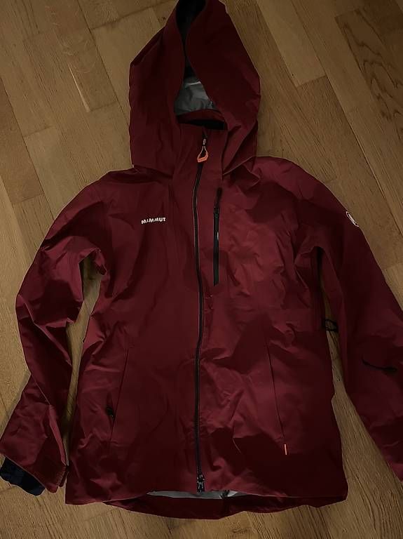Mammut Jacken: Mammut Alto Hardstell-Jacke – Gebraucht aus Sarnen von liv_bxz2 2