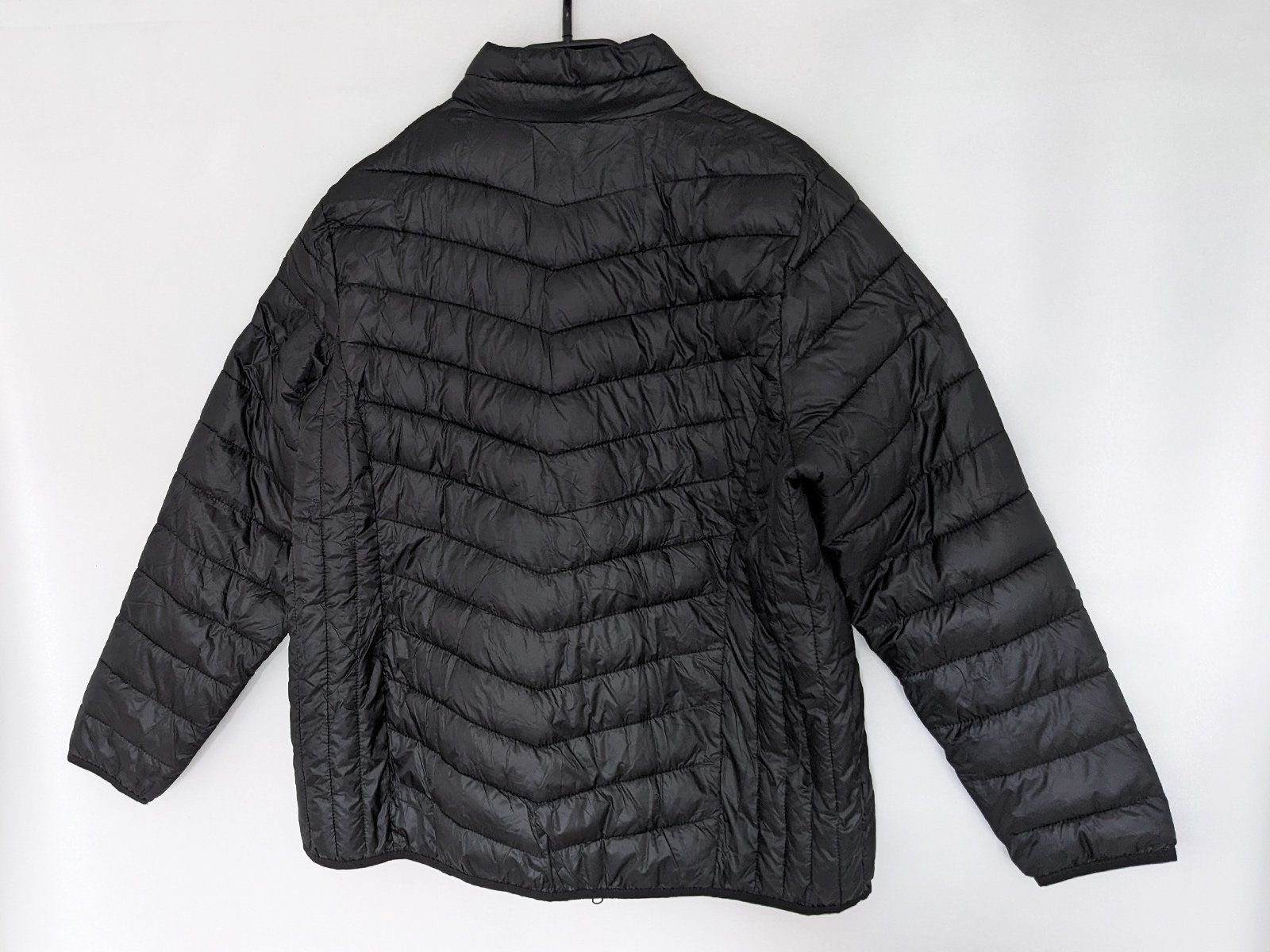 Giacche: leichte Steppjacke XL/48 NEU Schwarz – Nuovo (secondo la descrizione) da Meilen venduto da GypsyCat 1